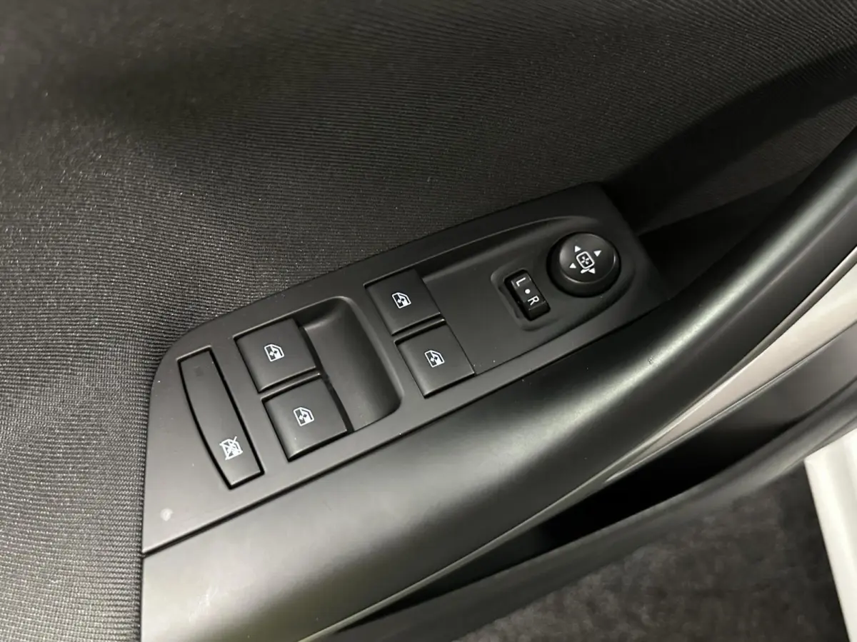 1.2 Edition LM CARPLAY CRUISE LED.
