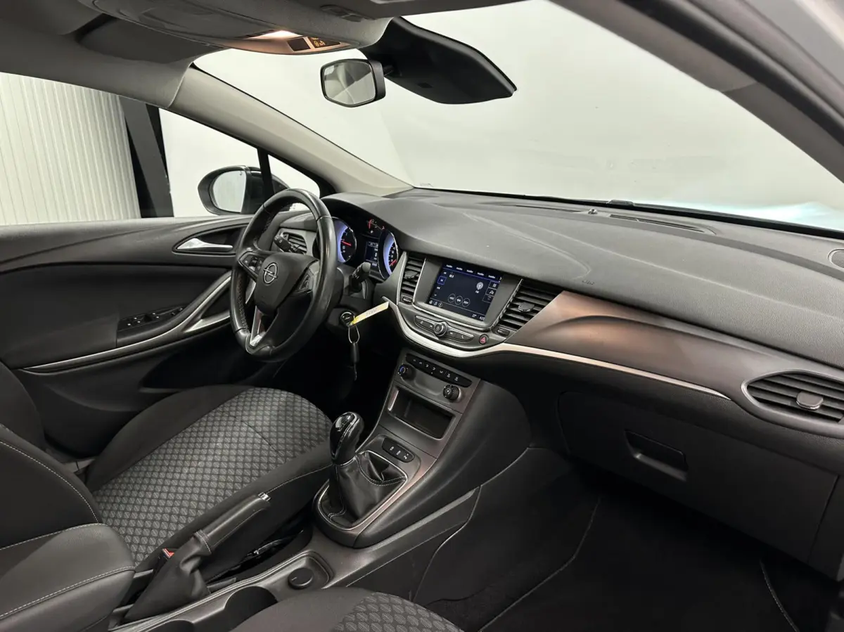1.2 Edition LM CARPLAY CRUISE LED.