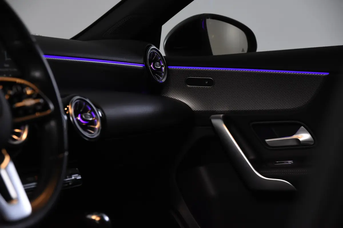 180 *Leer*Navigatie*Carplay*Camera*