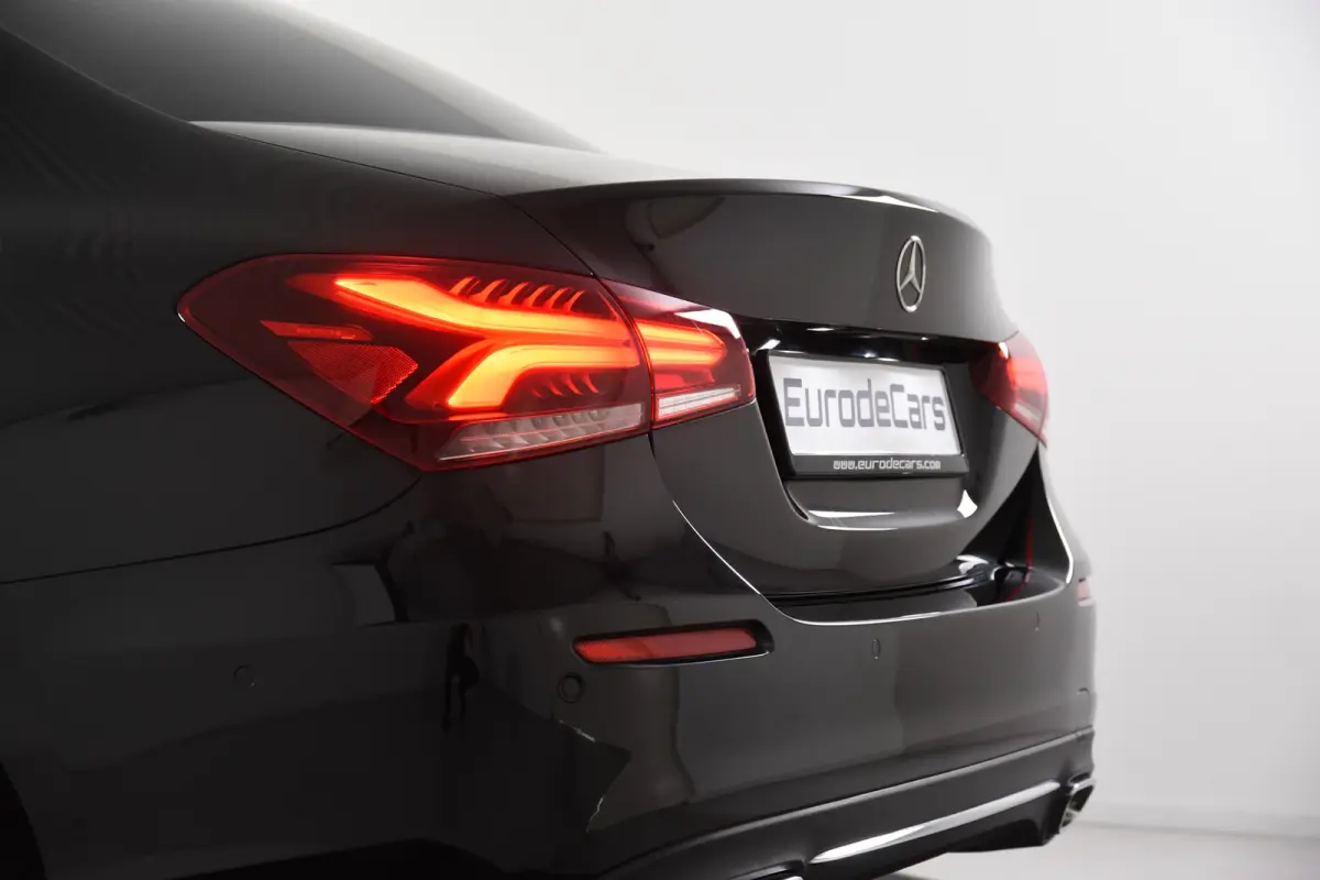 180 *Leer*Navigatie*Carplay*Camera*