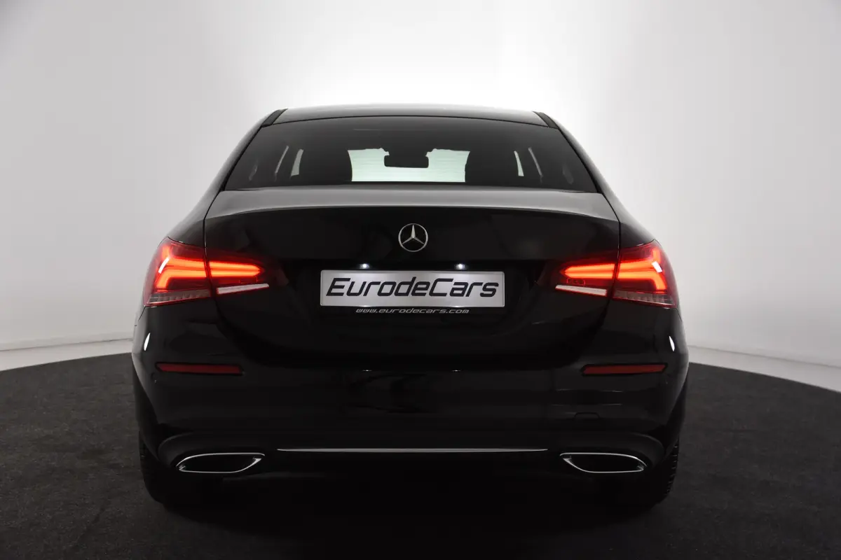 180 *Leer*Navigatie*Carplay*Camera*