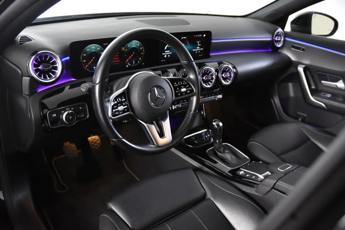 180 *Leer*Navigatie*Carplay*Camera*