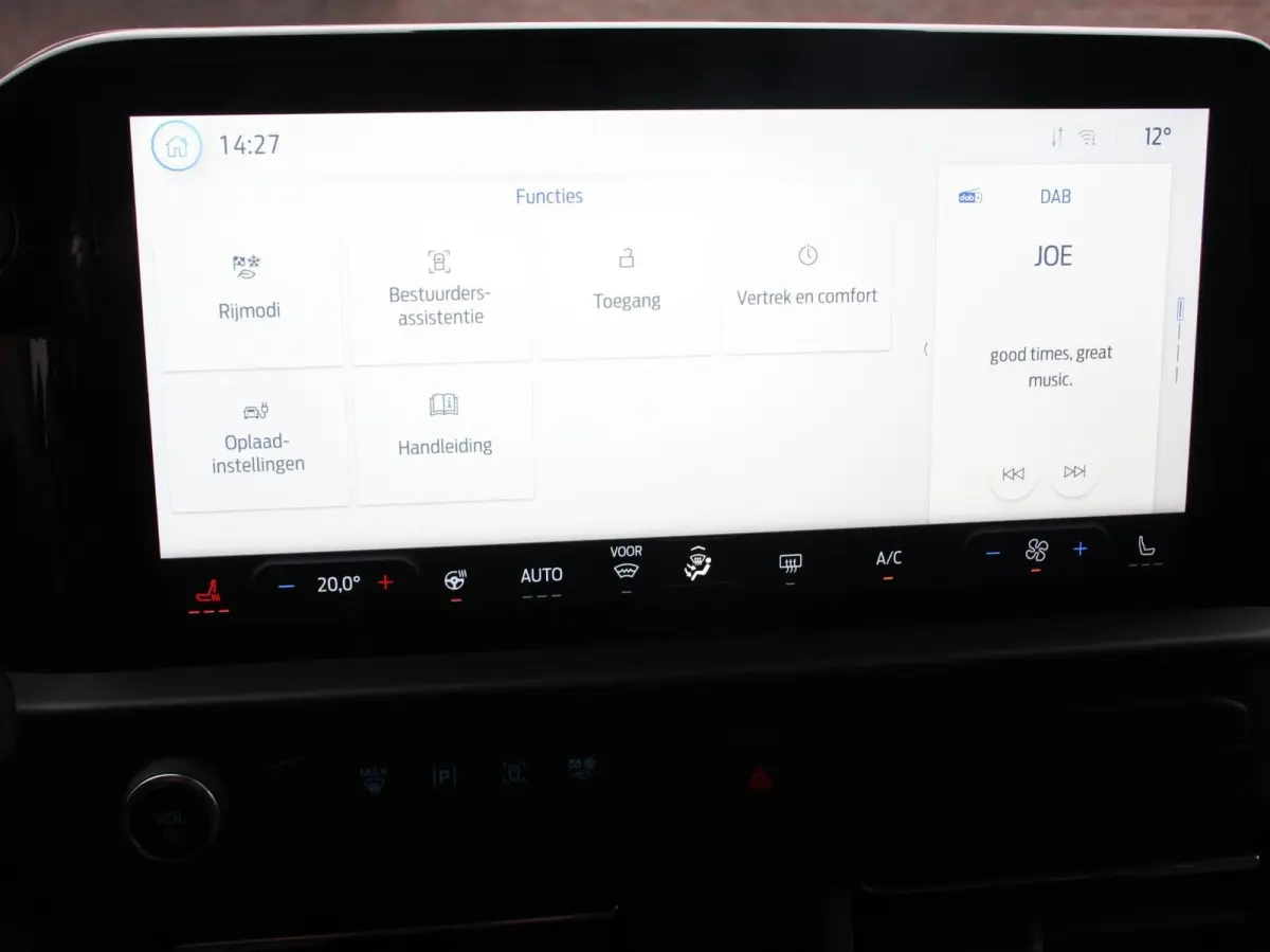340 2.5 Automaat PHEV L2H1 Limited 9 PERS Navigatie Apple CarPlay Android Auto Camera Parkeerhulp Adaptive Cruise Control Dodehoekdetectie Stoel- en stuurverwarming Full Led Climate Control 
