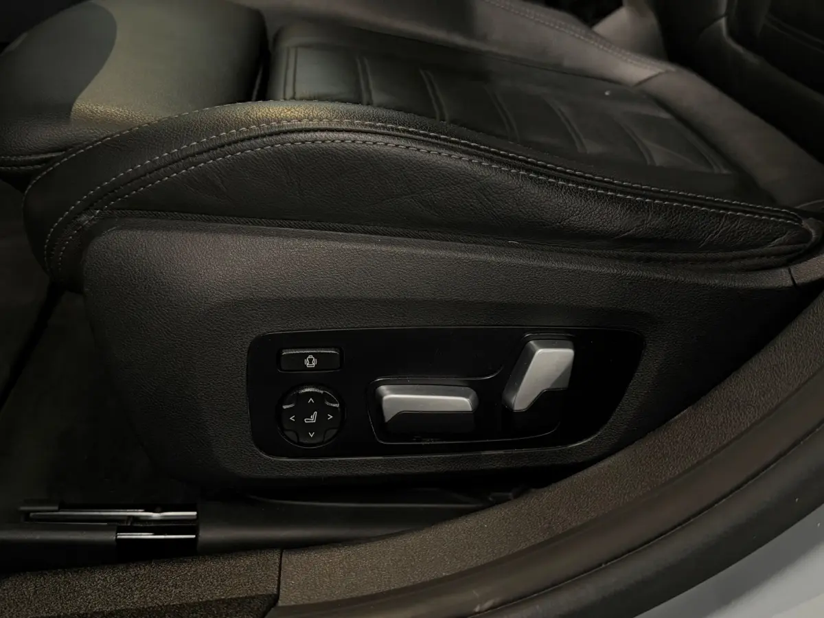 330e | M-SPORT | MAXTON DESIGN | LASER LIGHTS | H&K | CARBON