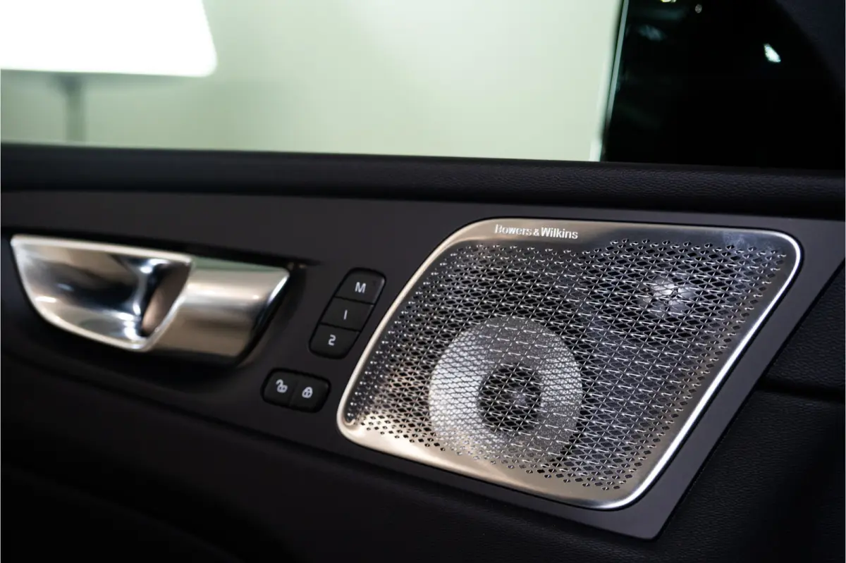 2.0 T6 Plug-in hybrid AWD Ultra Black Edition | NL AUTO GLOEDNIEUW | 5 Jaar Garantie | FOUR-C | Bowers&Wilkins | Pano | Massage | VOL!