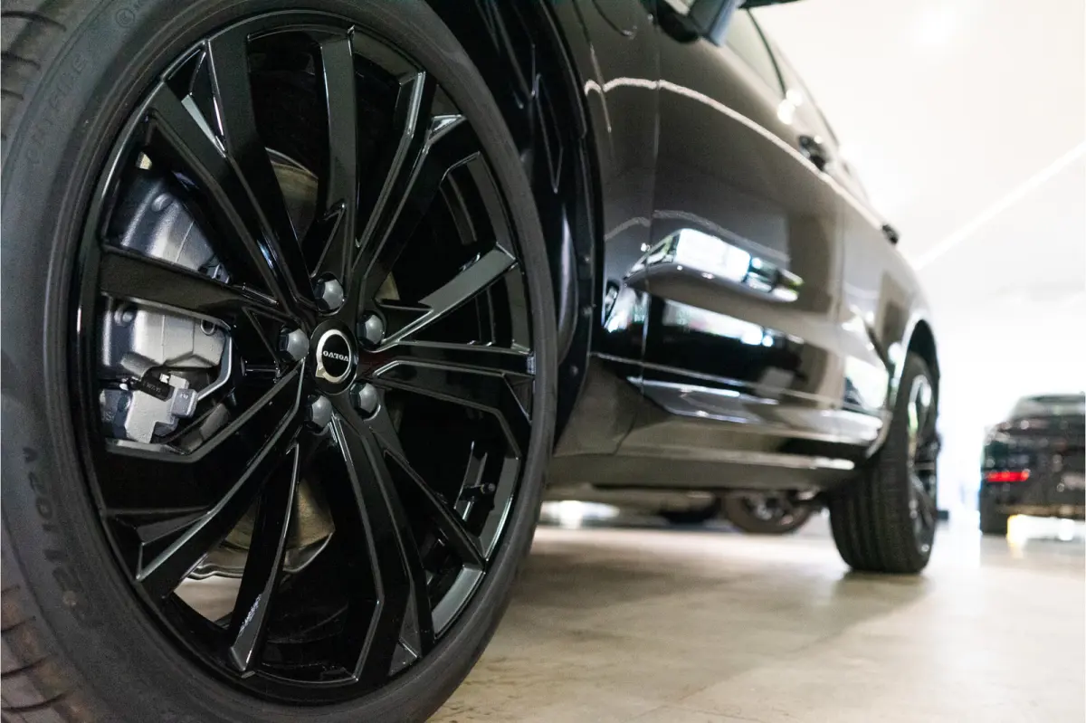 2.0 T6 Plug-in hybrid AWD Ultra Black Edition | NL AUTO GLOEDNIEUW | 5 Jaar Garantie | FOUR-C | Bowers&Wilkins | Pano | Massage | VOL!