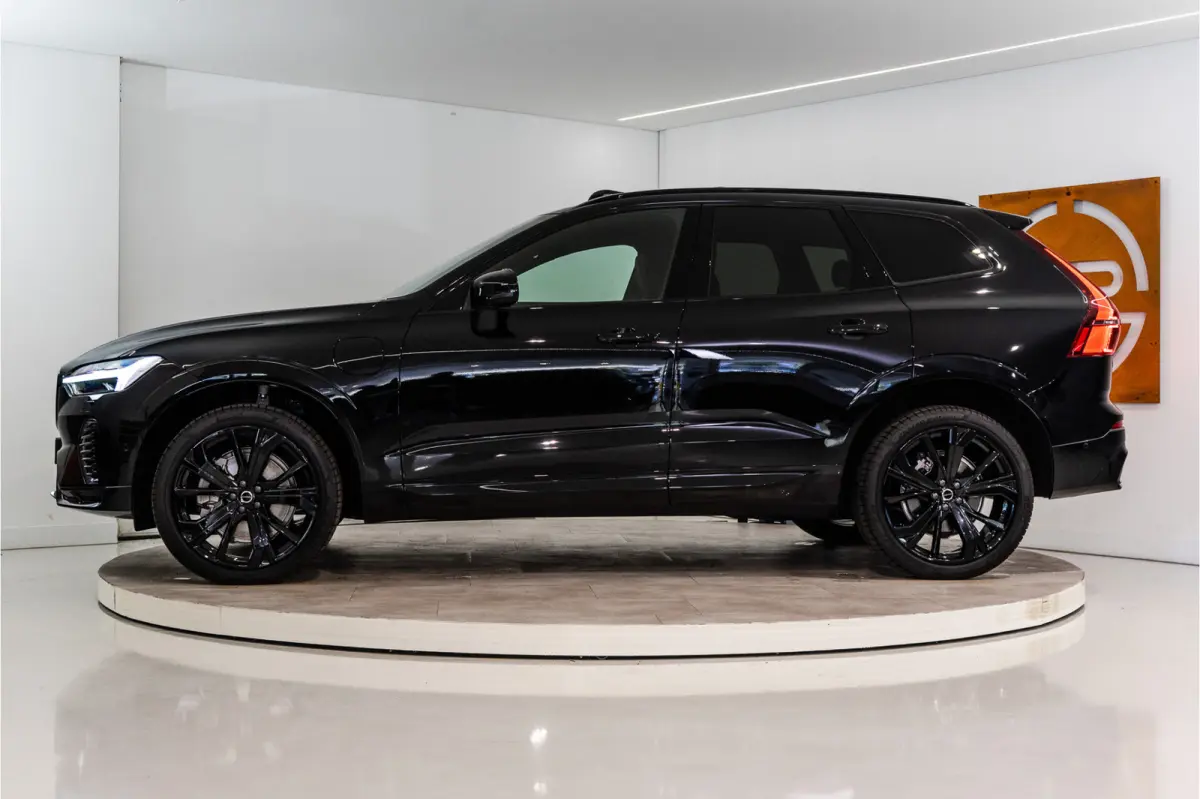 2.0 T6 Plug-in hybrid AWD Ultra Black Edition | NL AUTO GLOEDNIEUW | 5 Jaar Garantie | FOUR-C | Bowers&Wilkins | Pano | Massage | VOL!