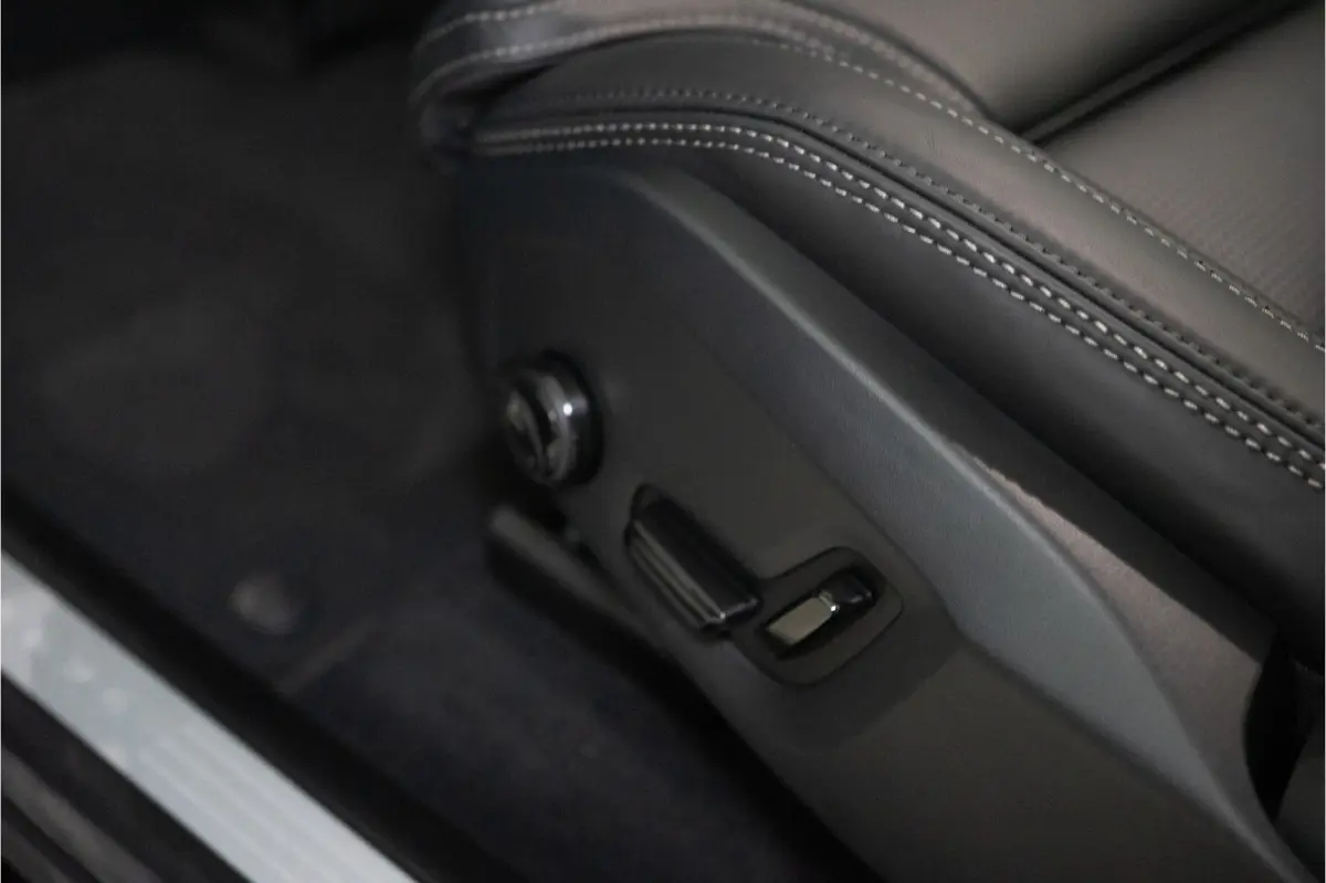 2.0 T6 Plug-in hybrid AWD Ultra Black Edition | NL AUTO GLOEDNIEUW | 5 Jaar Garantie | FOUR-C | Bowers&Wilkins | Pano | Massage | VOL!