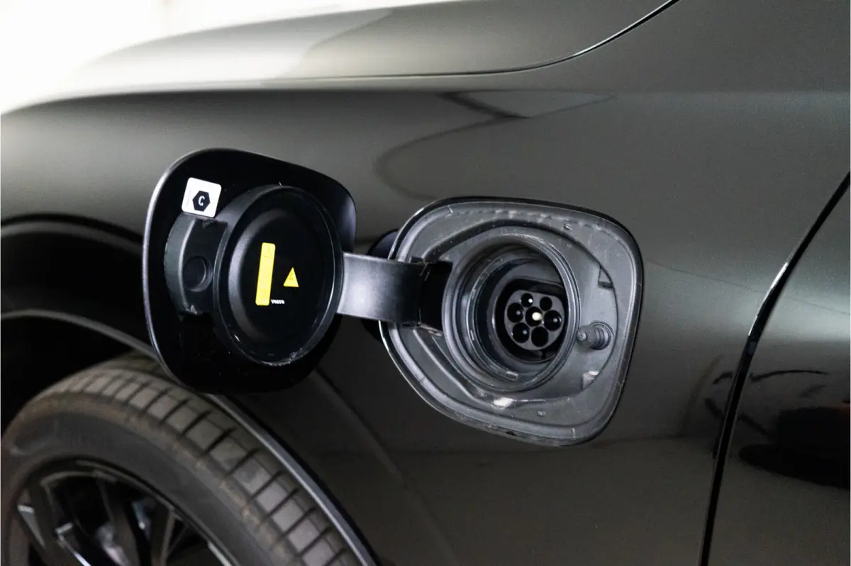 2.0 T6 Plug-in hybrid AWD Ultra Black Edition | NL AUTO GLOEDNIEUW | 5 Jaar Garantie | FOUR-C | Bowers&Wilkins | Pano | Massage | VOL!