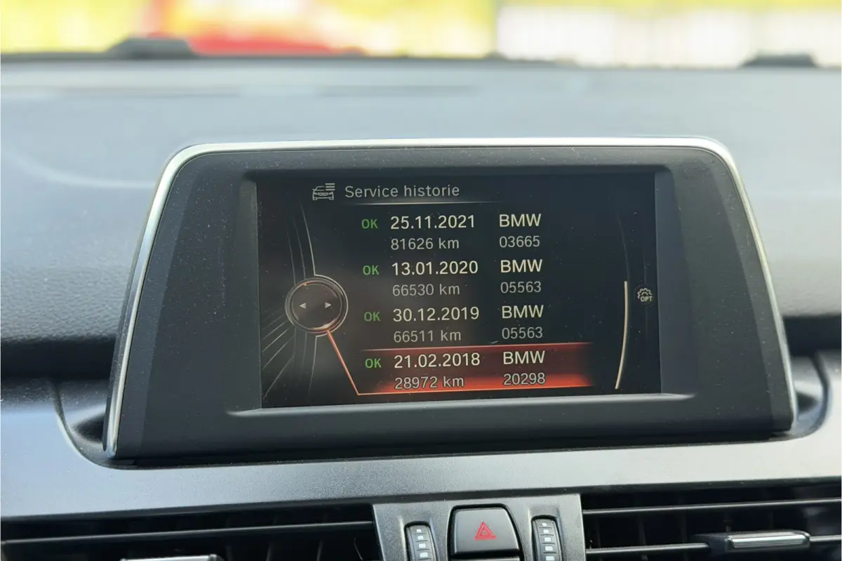 220d Sportline | Trekhaak | Harman Kardon | Sportstoel |