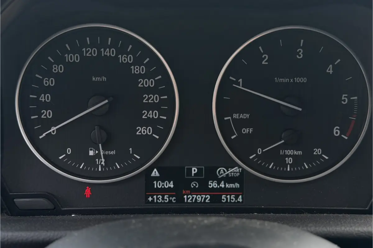 220d Sportline | Trekhaak | Harman Kardon | Sportstoel |