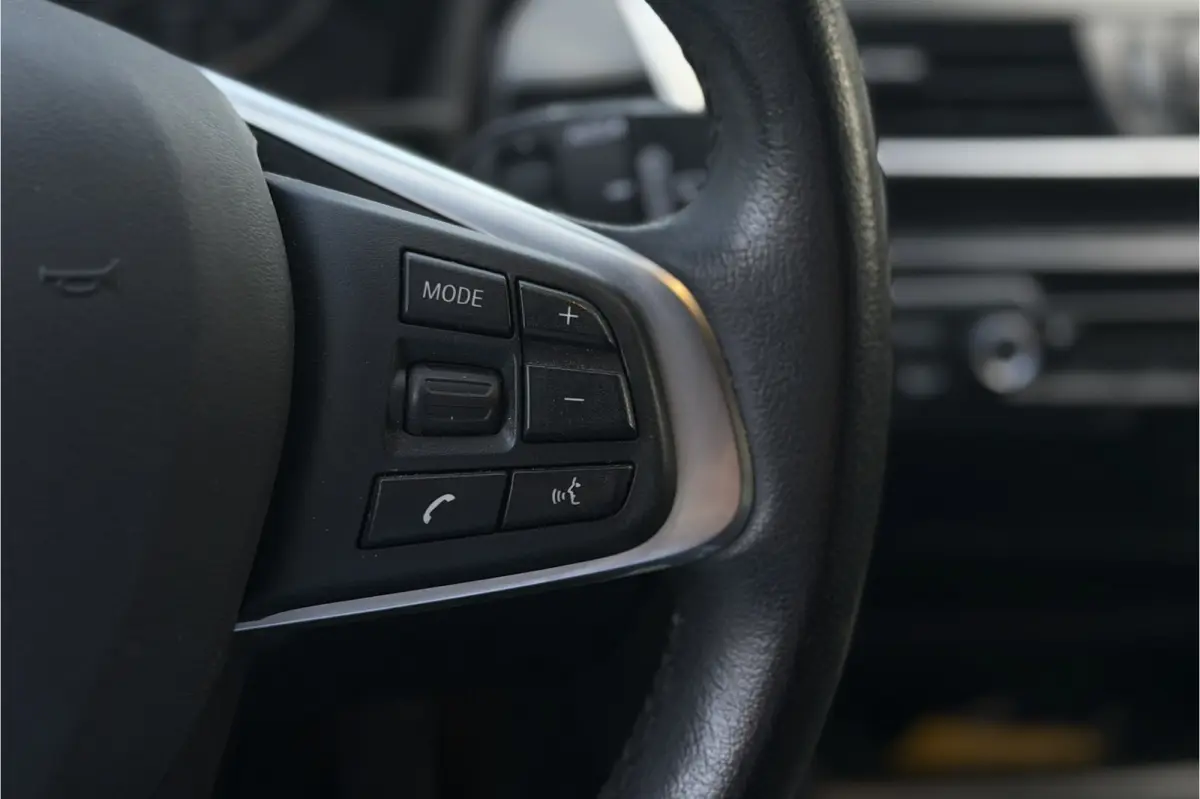 220d Sportline | Trekhaak | Harman Kardon | Sportstoel |