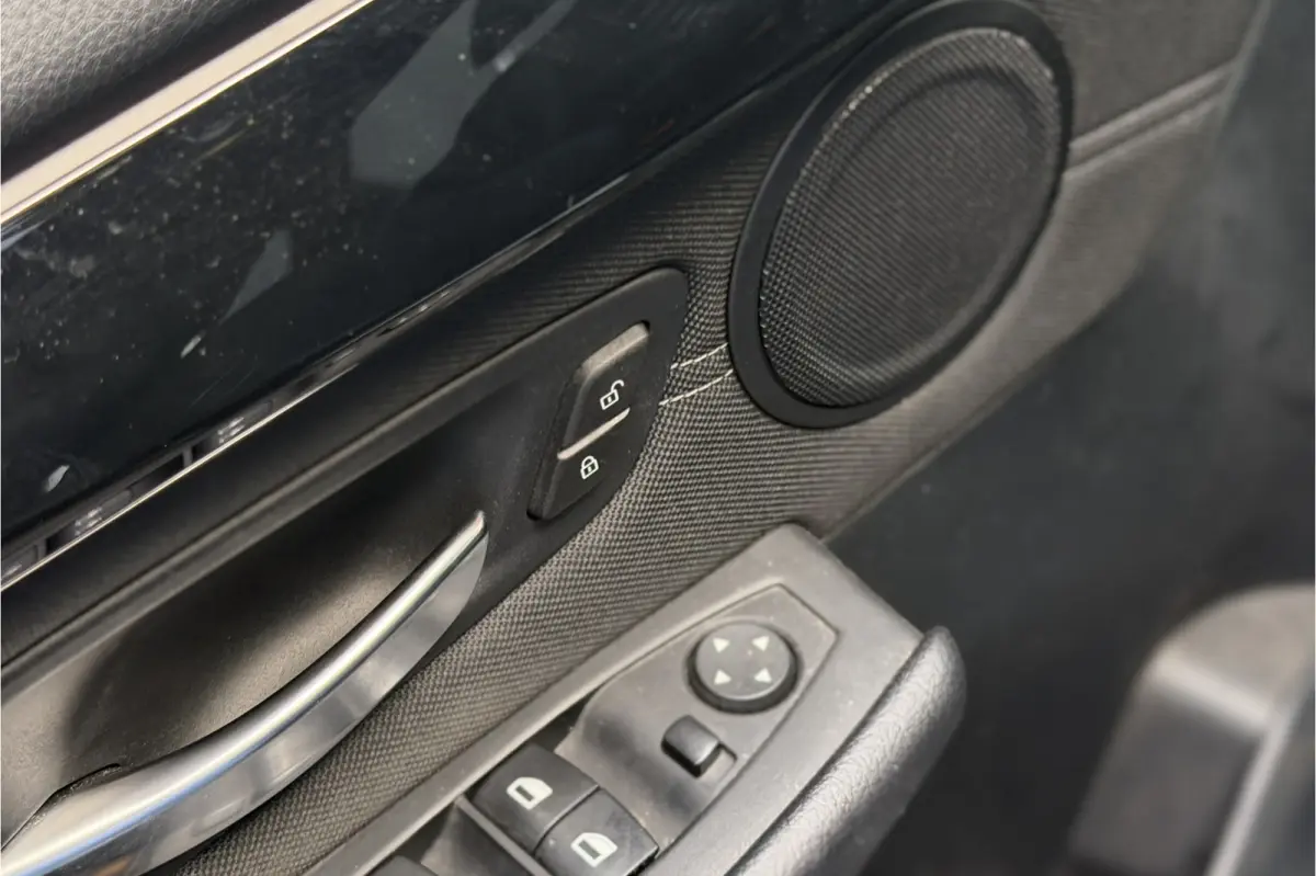220d Sportline | Trekhaak | Harman Kardon | Sportstoel |