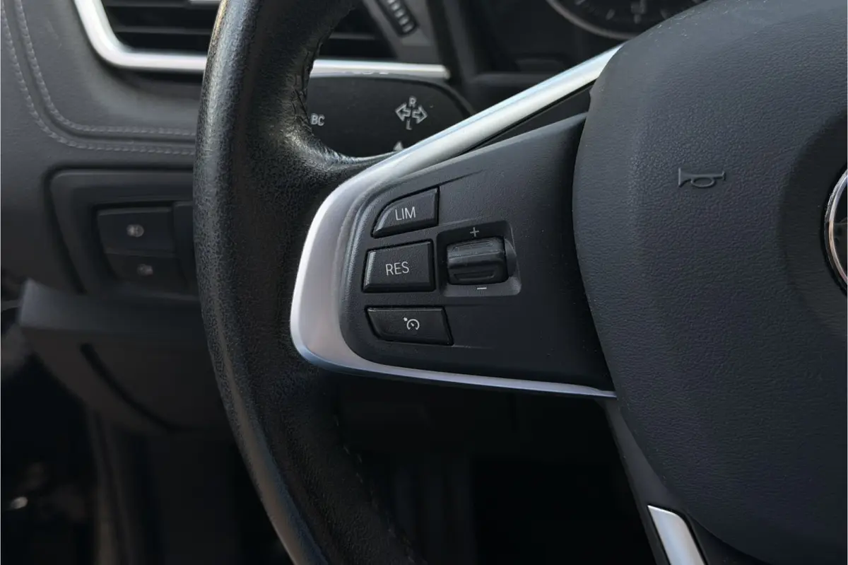 220d Sportline | Trekhaak | Harman Kardon | Sportstoel |