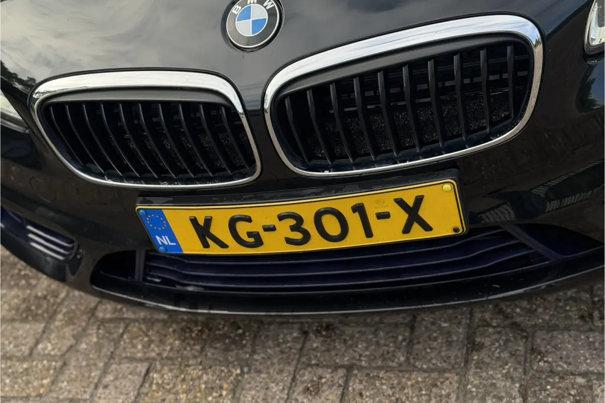 220d Sportline | Trekhaak | Harman Kardon | Sportstoel |