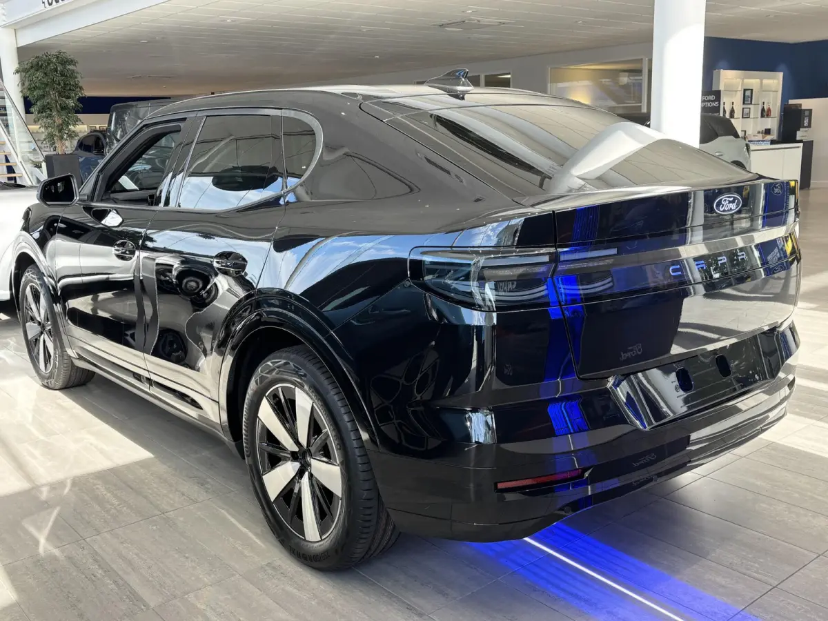 Select Extended Range RWD 79 kWh | Adaptive Cruise | Elek. AGR stoelen met memory | Dodehoekdetectie | Stoel/stuurverwarming | Elek. klep | Massagestoelen