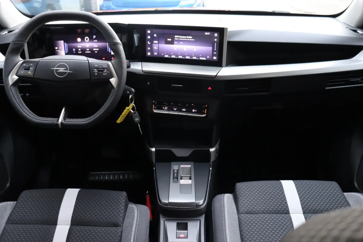 1.2 Turbo Hybrid GS Tech. Pakket / Winterpakket / 2+6 jaar Garantie