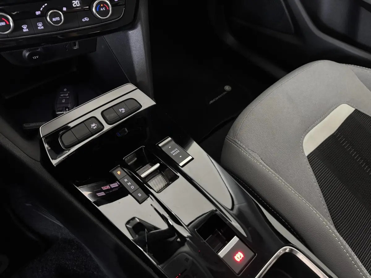 Business Elegance 50-kWh 11kw Stoel/stuur verwarming Navi