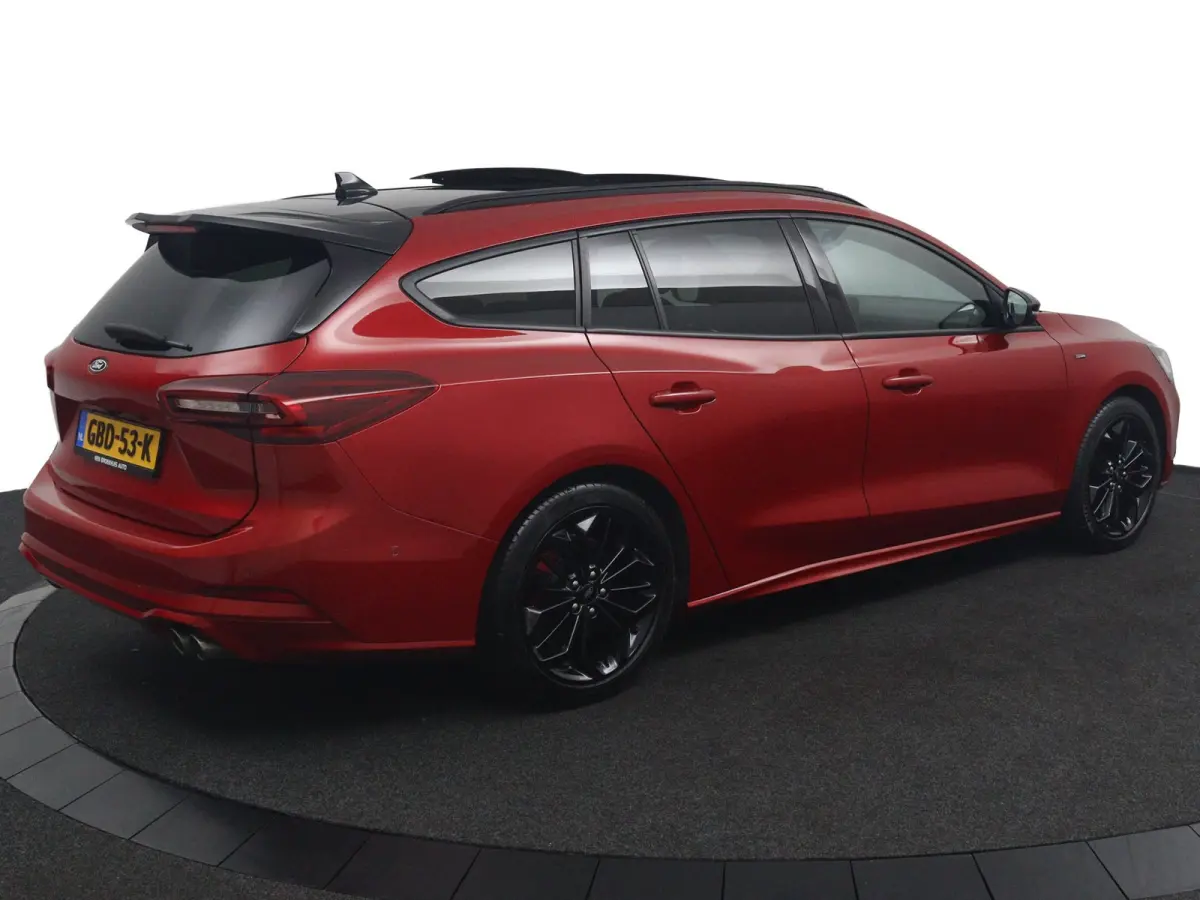 1.0 EcoBoost ST Line X Black Edition | Black edition | Panoramadak | AGR Stoel | 18 Inch | B&O Audio | Winterpack | Adaptive Cruise | Camera