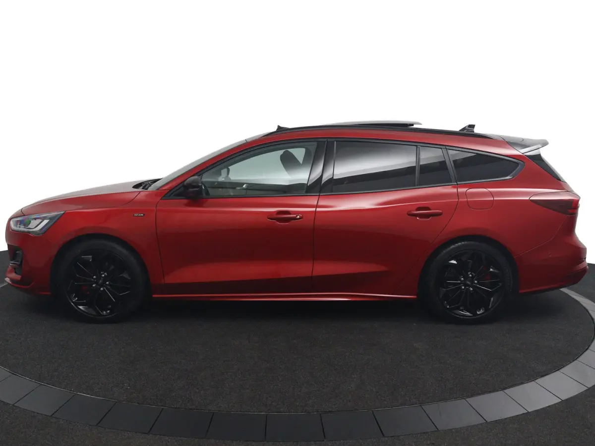 1.0 EcoBoost ST Line X Black Edition | Black edition | Panoramadak | AGR Stoel | 18 Inch | B&O Audio | Winterpack | Adaptive Cruise | Camera