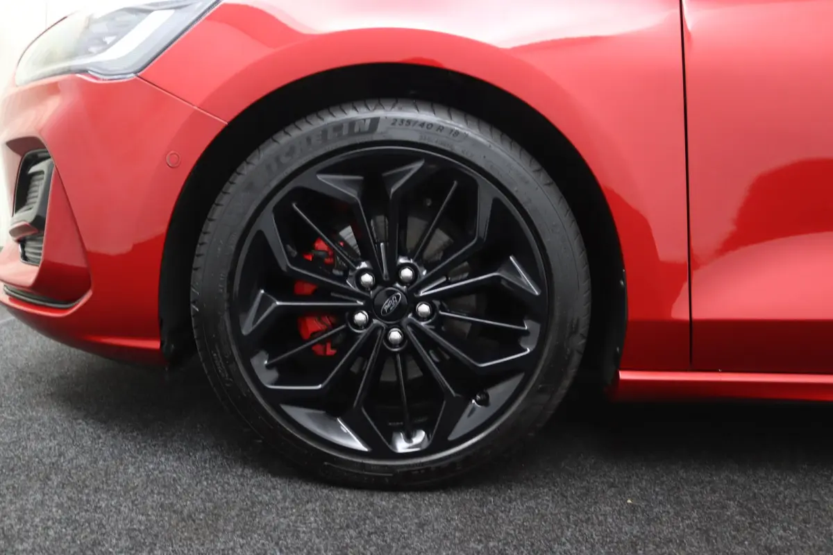 1.0 EcoBoost ST Line X Black Edition | Black edition | Panoramadak | AGR Stoel | 18 Inch | B&O Audio | Winterpack | Adaptive Cruise | Camera