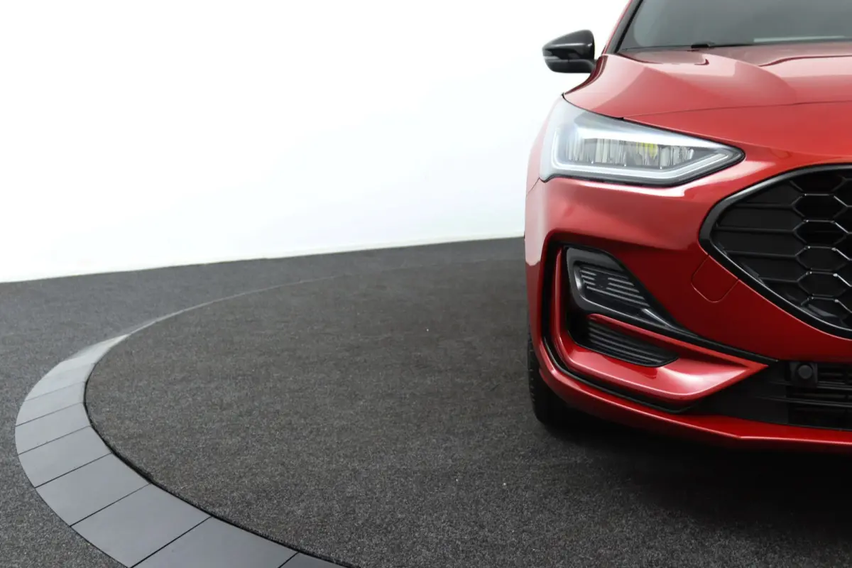 1.0 EcoBoost ST Line X Black Edition | Black edition | Panoramadak | AGR Stoel | 18 Inch | B&O Audio | Winterpack | Adaptive Cruise | Camera