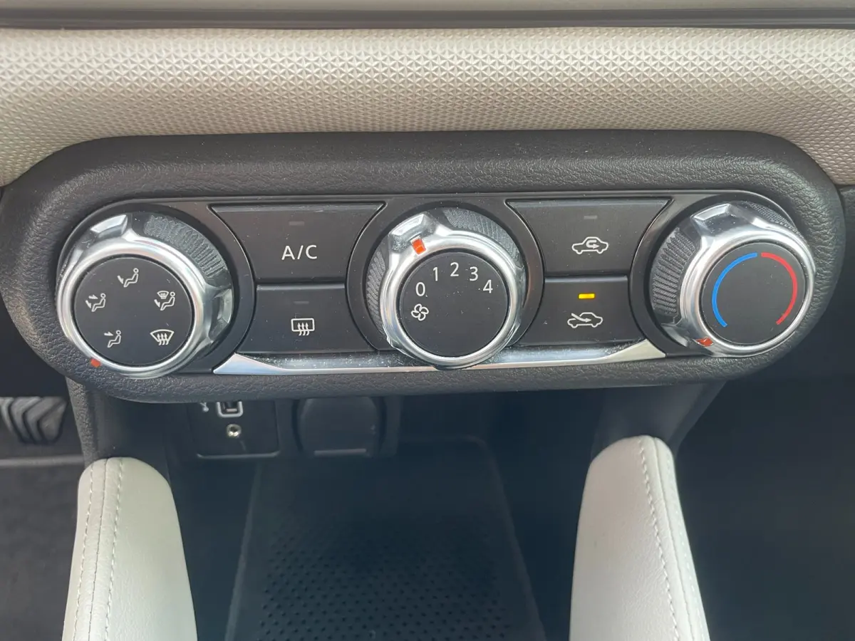 1.0 IG-T N-Connecta | NL-auto | navigatie | camera | eerste eigenaar