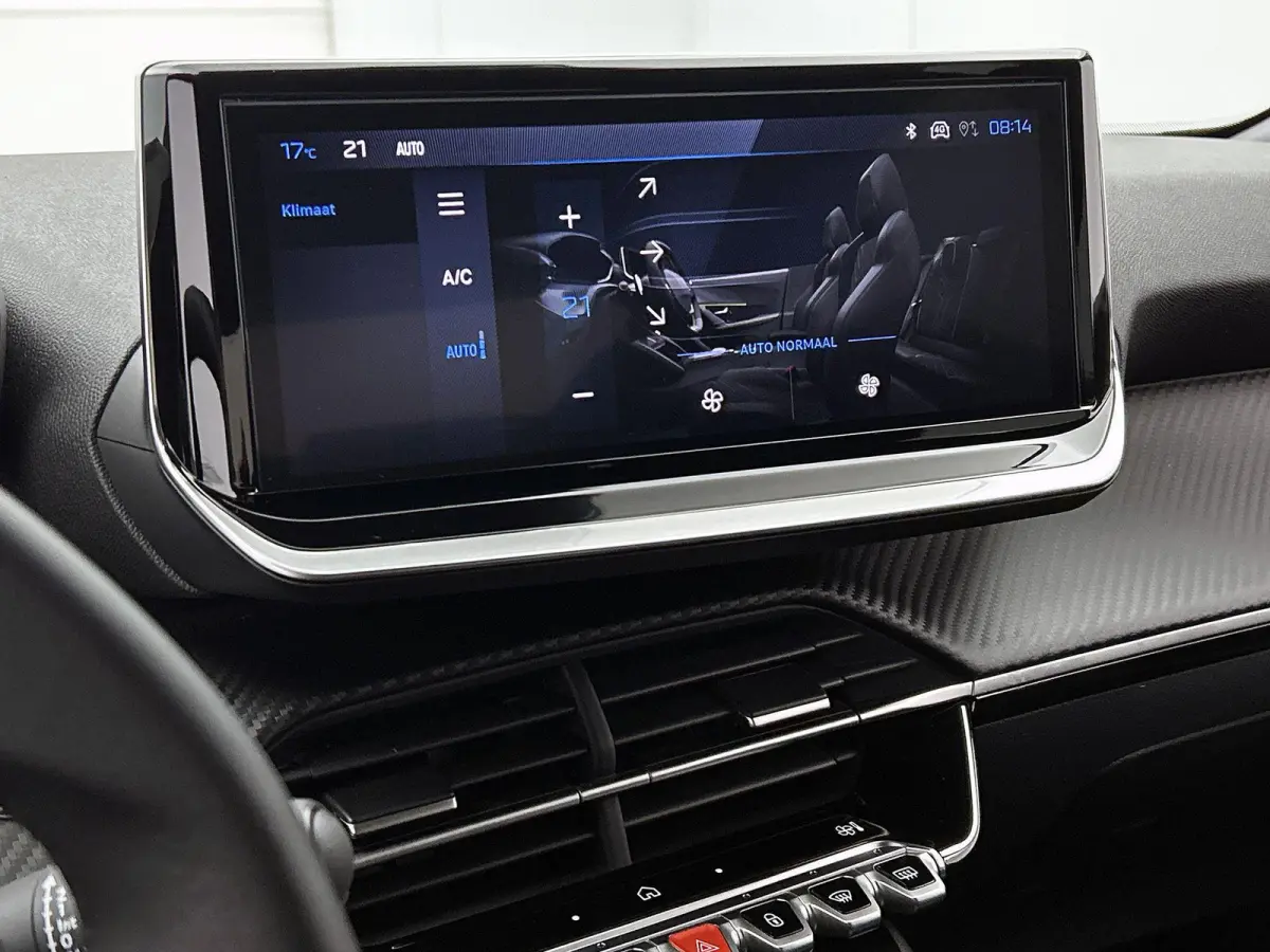 1.2 145pk Hybrid Envy Automaat | Navigatie | Adaptieve Cruise Control | Camera | 17"LMV | LED | Climate Control | Draadloze Telefoonlader |