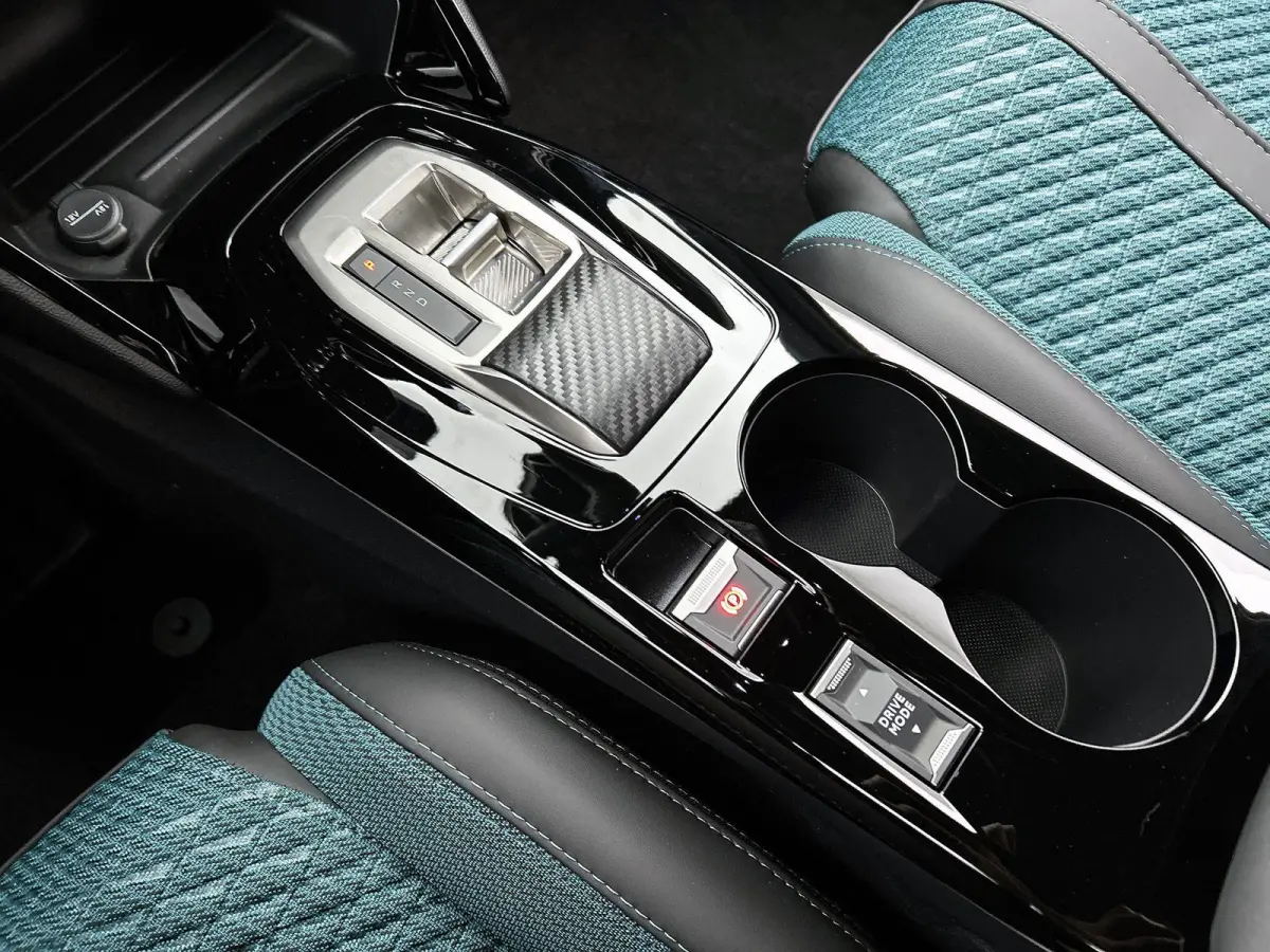1.2 145pk Hybrid Envy Automaat | Navigatie | Adaptieve Cruise Control | Camera | 17"LMV | LED | Climate Control | Draadloze Telefoonlader |