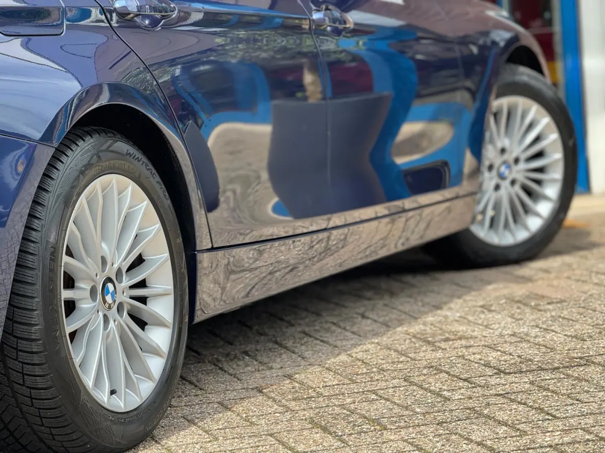 320i Luxury 2019 AUT PANO NAVI LEDER NAP
