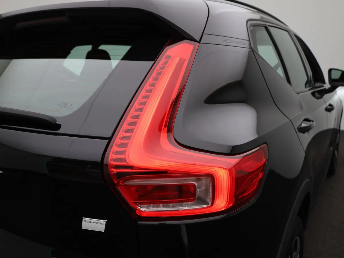 Core | Automaat | Apple Carplay / Android Auto | Camera | Parkeersensoren | 12 MAANDEN BOVAG GARANTIE |