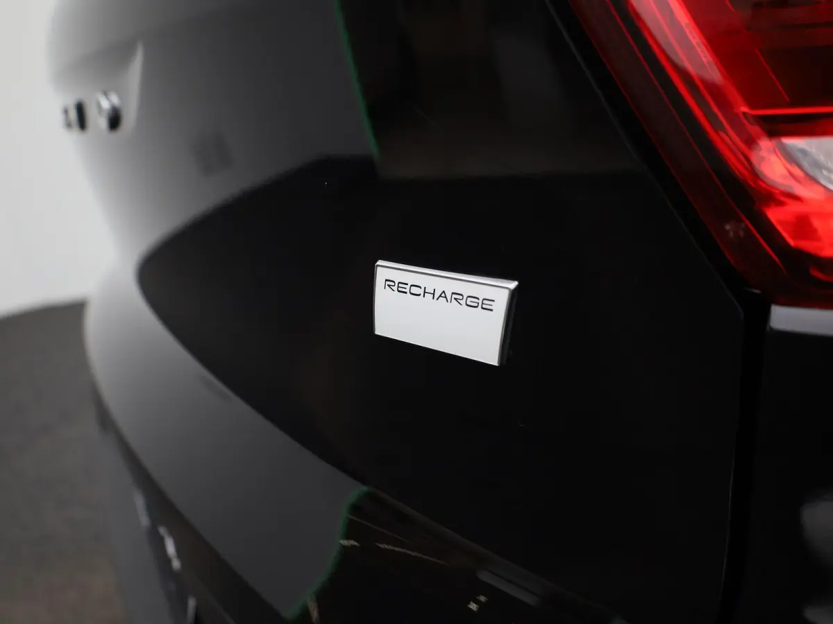 Core | Automaat | Apple Carplay / Android Auto | Camera | Parkeersensoren | 12 MAANDEN BOVAG GARANTIE |