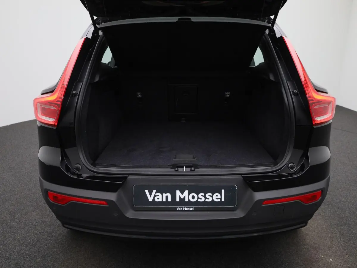 Core | Automaat | Apple Carplay / Android Auto | Camera | Parkeersensoren | 12 MAANDEN BOVAG GARANTIE |