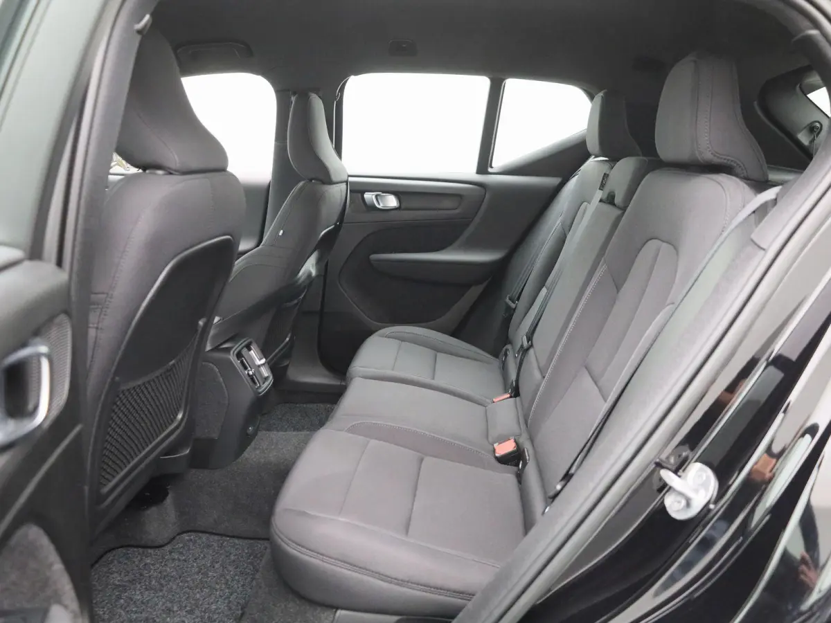Core | Automaat | Apple Carplay / Android Auto | Camera | Parkeersensoren | 12 MAANDEN BOVAG GARANTIE |