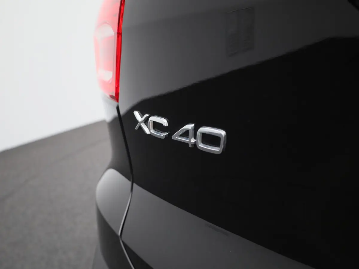 Core | Automaat | Apple Carplay / Android Auto | Camera | Parkeersensoren | 12 MAANDEN BOVAG GARANTIE |