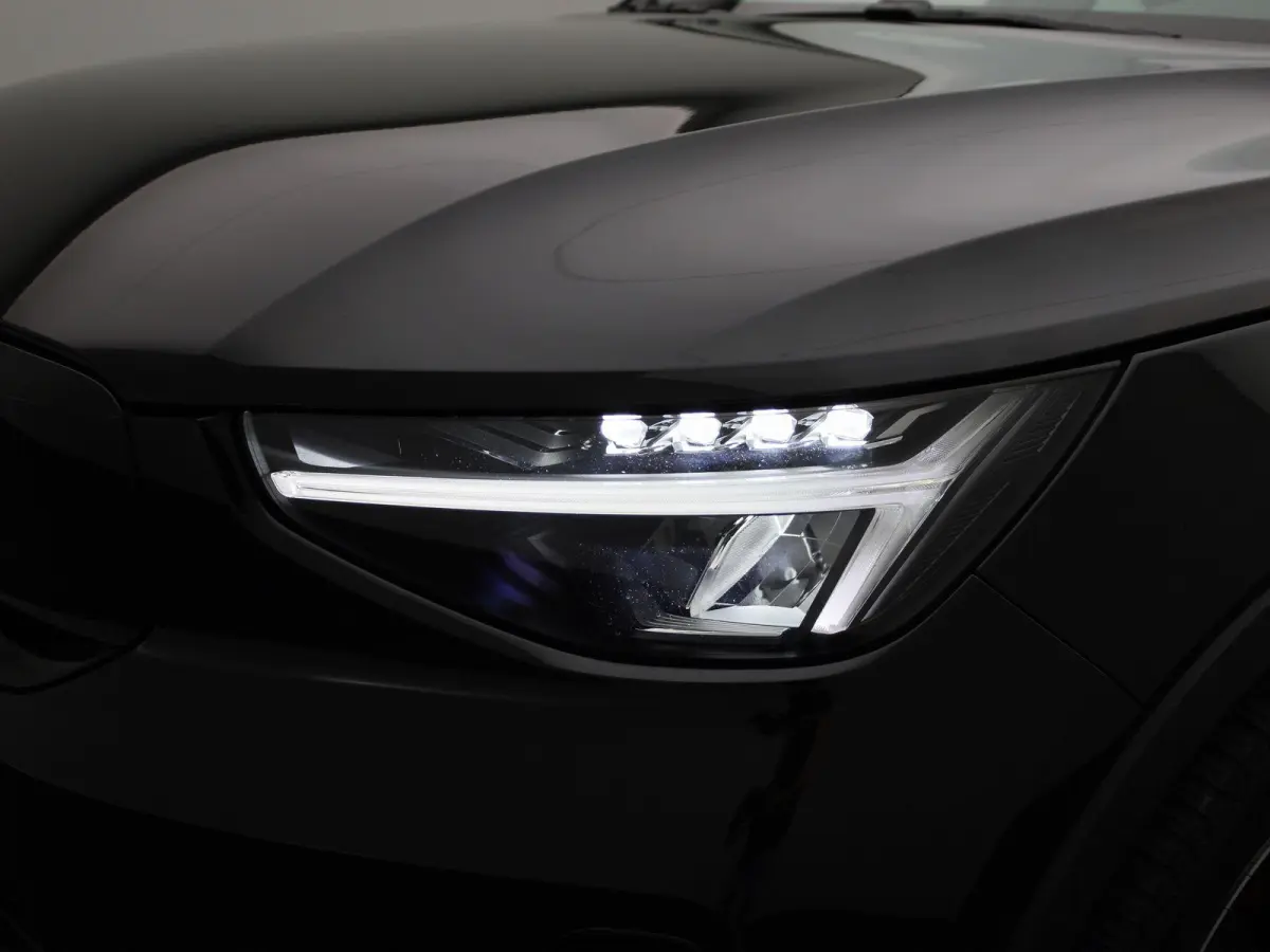 Core | Automaat | Apple Carplay / Android Auto | Camera | Parkeersensoren | 12 MAANDEN BOVAG GARANTIE |