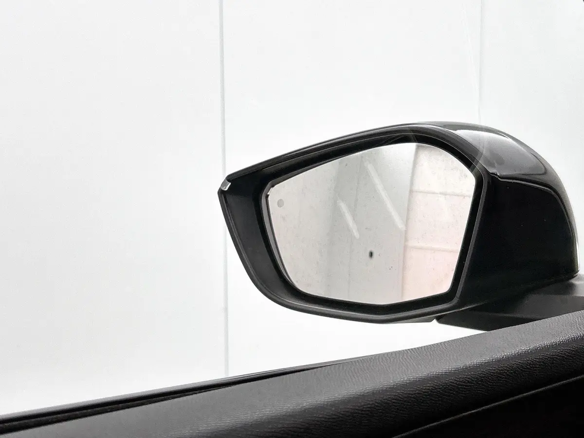 1.6 Plug-in Hybrid 225pk Business Plus Automaat | Stoelverwarming | Dakrails | Navigatie | Climate Control | Adaptieve Cruise Control | Camera | 19"LMV | Keyless Entry/Start |