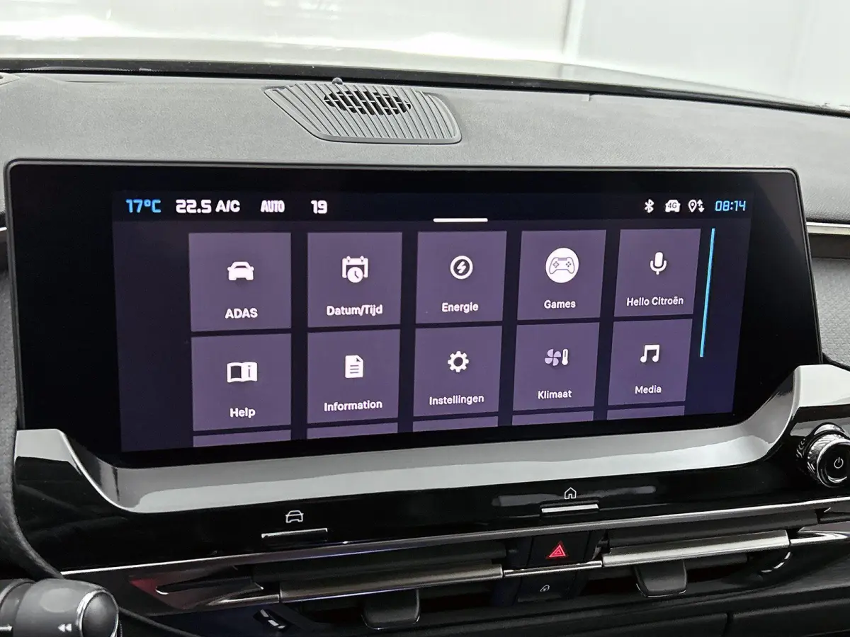 1.6 Plug-in Hybrid 225pk Business Plus Automaat | Stoelverwarming | Dakrails | Navigatie | Climate Control | Adaptieve Cruise Control | Camera | 19"LMV | Keyless Entry/Start |