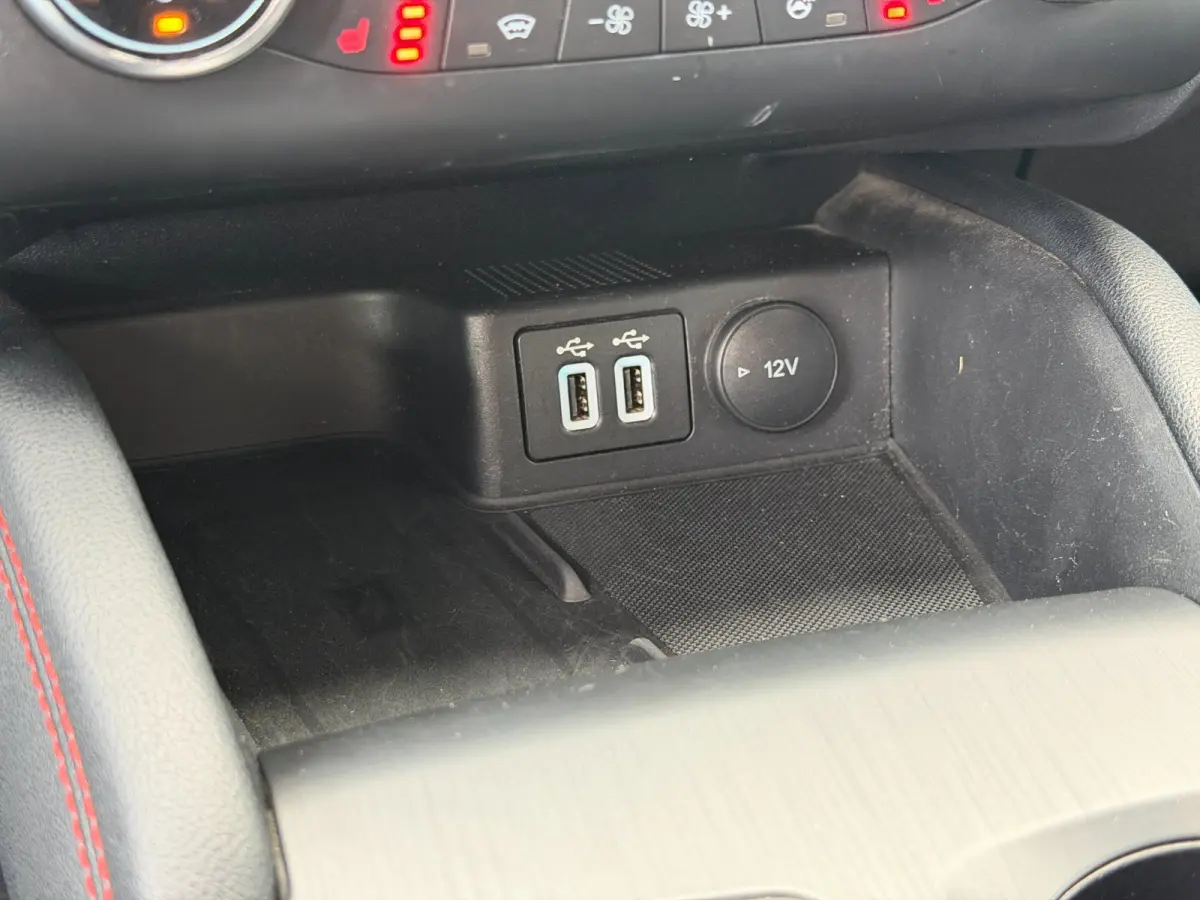 2.5 PHEV ST-Line LED Camera Carplay Lane Trekhaak