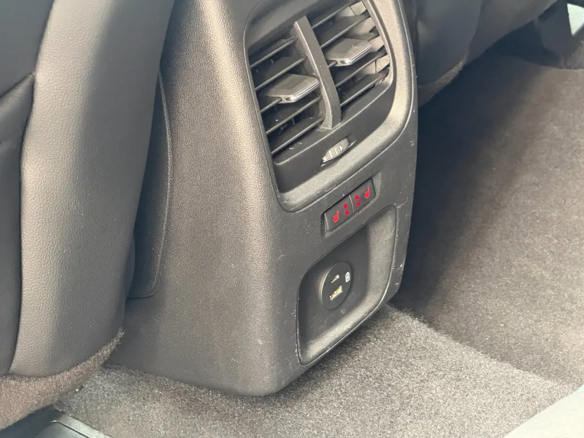 2.5 PHEV ST-Line LED Camera Carplay Lane Trekhaak