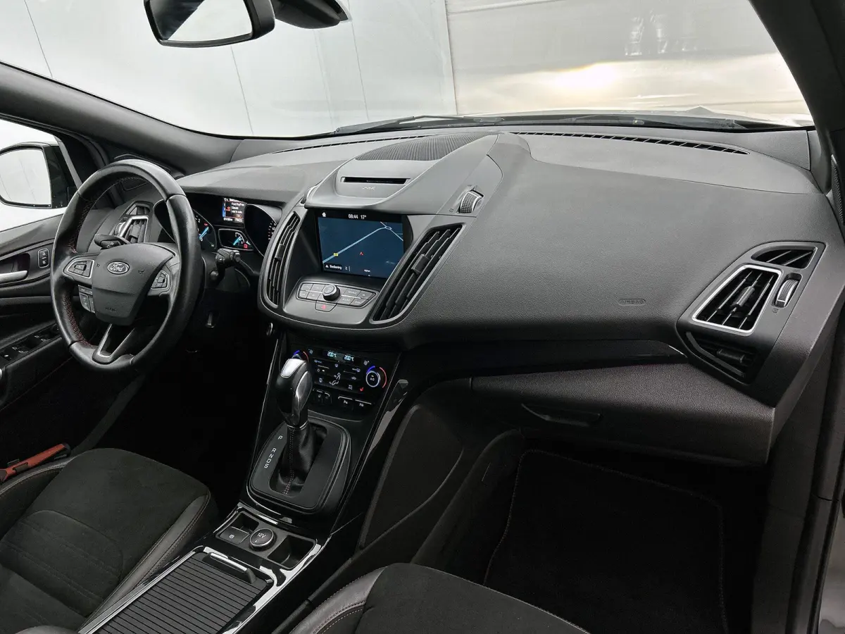 1.5 182pk ST Line Automaat | Stoel-/Stuurverwarming | Elektrische Achterklep | Navigatie | Cruise Control | 19"LMV | Keyless Entry/Start | Apple Carplay/Android Auto |