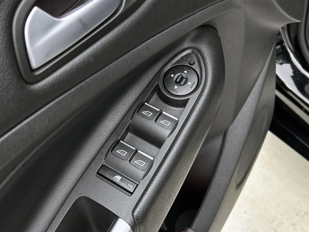 1.5 182pk ST Line Automaat | Stoel-/Stuurverwarming | Elektrische Achterklep | Navigatie | Cruise Control | 19"LMV | Keyless Entry/Start | Apple Carplay/Android Auto |