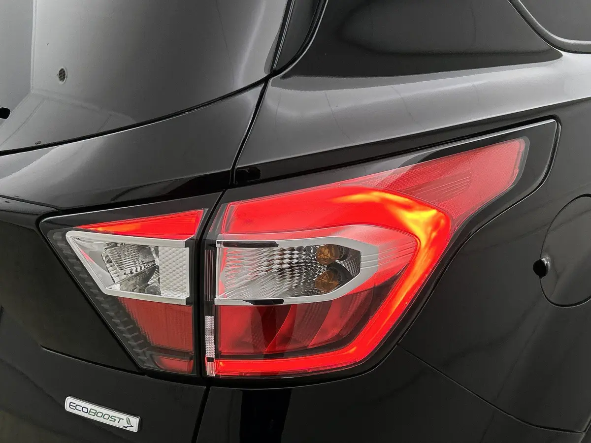 1.5 182pk ST Line Automaat | Stoel-/Stuurverwarming | Elektrische Achterklep | Navigatie | Cruise Control | 19"LMV | Keyless Entry/Start | Apple Carplay/Android Auto |