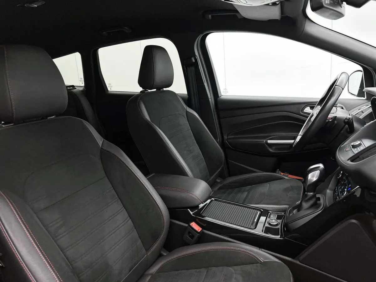 1.5 182pk ST Line Automaat | Stoel-/Stuurverwarming | Elektrische Achterklep | Navigatie | Cruise Control | 19"LMV | Keyless Entry/Start | Apple Carplay/Android Auto |