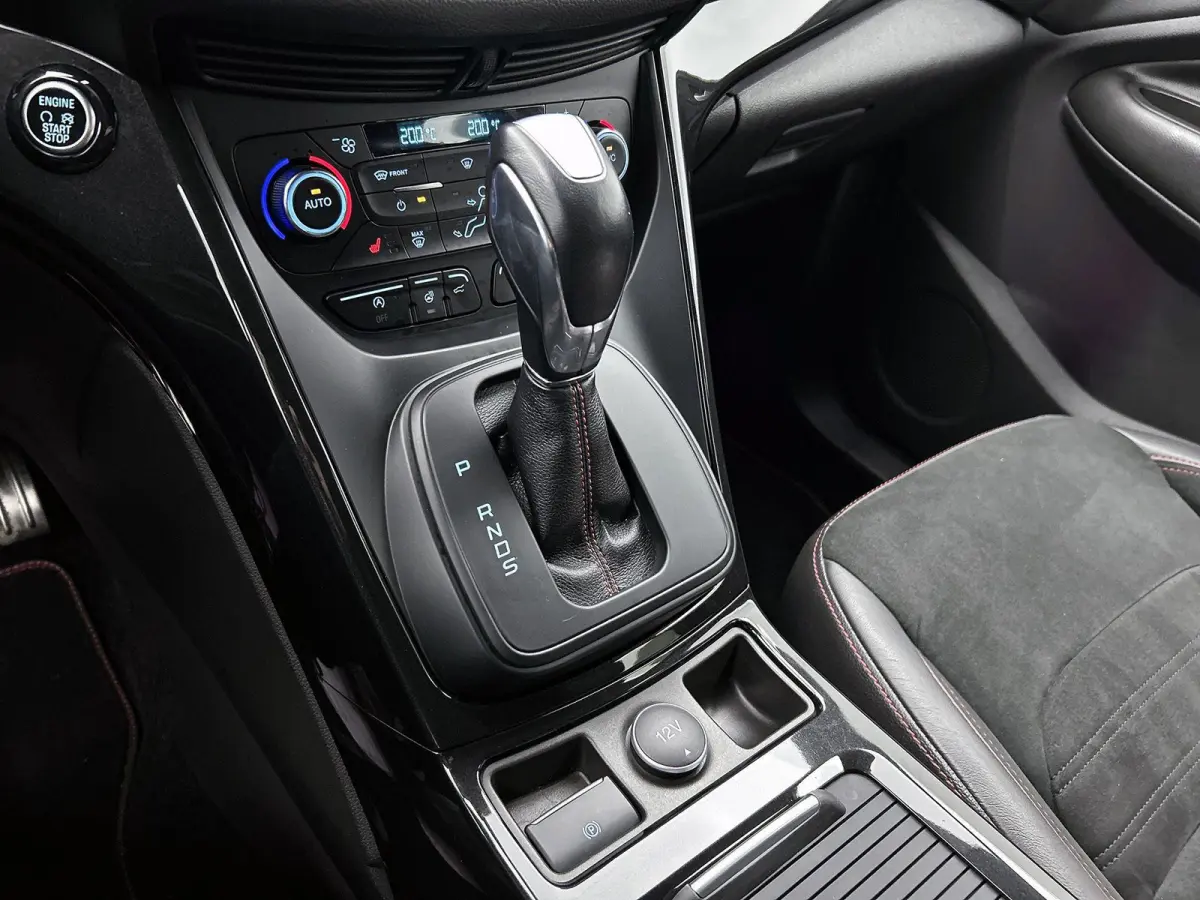 1.5 182pk ST Line Automaat | Stoel-/Stuurverwarming | Elektrische Achterklep | Navigatie | Cruise Control | 19"LMV | Keyless Entry/Start | Apple Carplay/Android Auto |