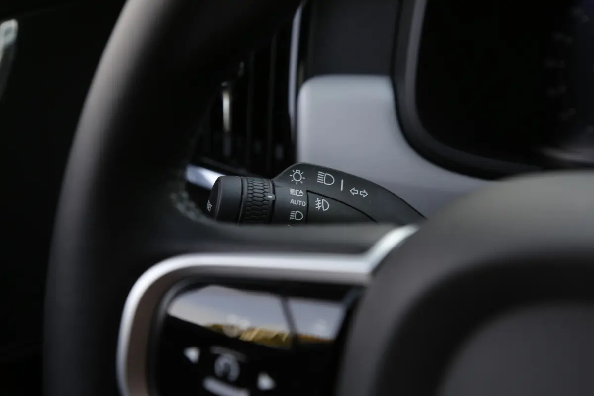 2.0 T6 Plug-in hybrid 350PK AWD Long Range*Bright Dusk Metallic!*Fabrieksgarantie*Elek. Trekhaak/Pilot ass./ACC/Stoelverw.V+A/Stuurwielverw./Leder/Dodehoek/Camera/Apple Carplay-Android/18 in