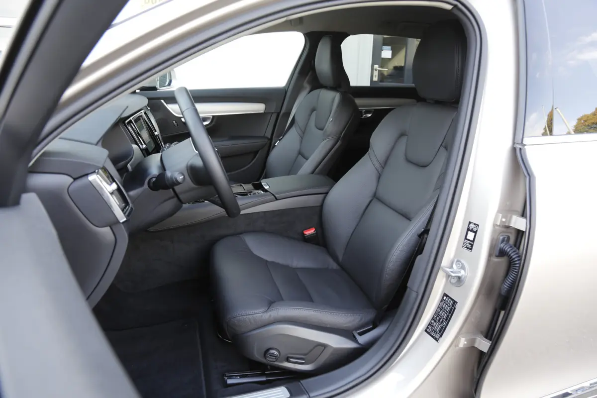 2.0 T6 Plug-in hybrid 350PK AWD Long Range*Bright Dusk Metallic!*Fabrieksgarantie*Elek. Trekhaak/Pilot ass./ACC/Stoelverw.V+A/Stuurwielverw./Leder/Dodehoek/Camera/Apple Carplay-Android/18 in