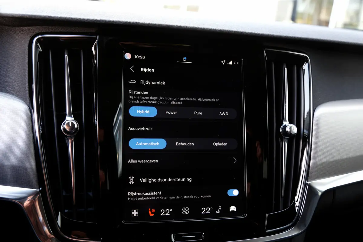 2.0 T6 Plug-in hybrid 350PK AWD Long Range*Bright Dusk Metallic!*Fabrieksgarantie*Elek. Trekhaak/Pilot ass./ACC/Stoelverw.V+A/Stuurwielverw./Leder/Dodehoek/Camera/Apple Carplay-Android/18 in