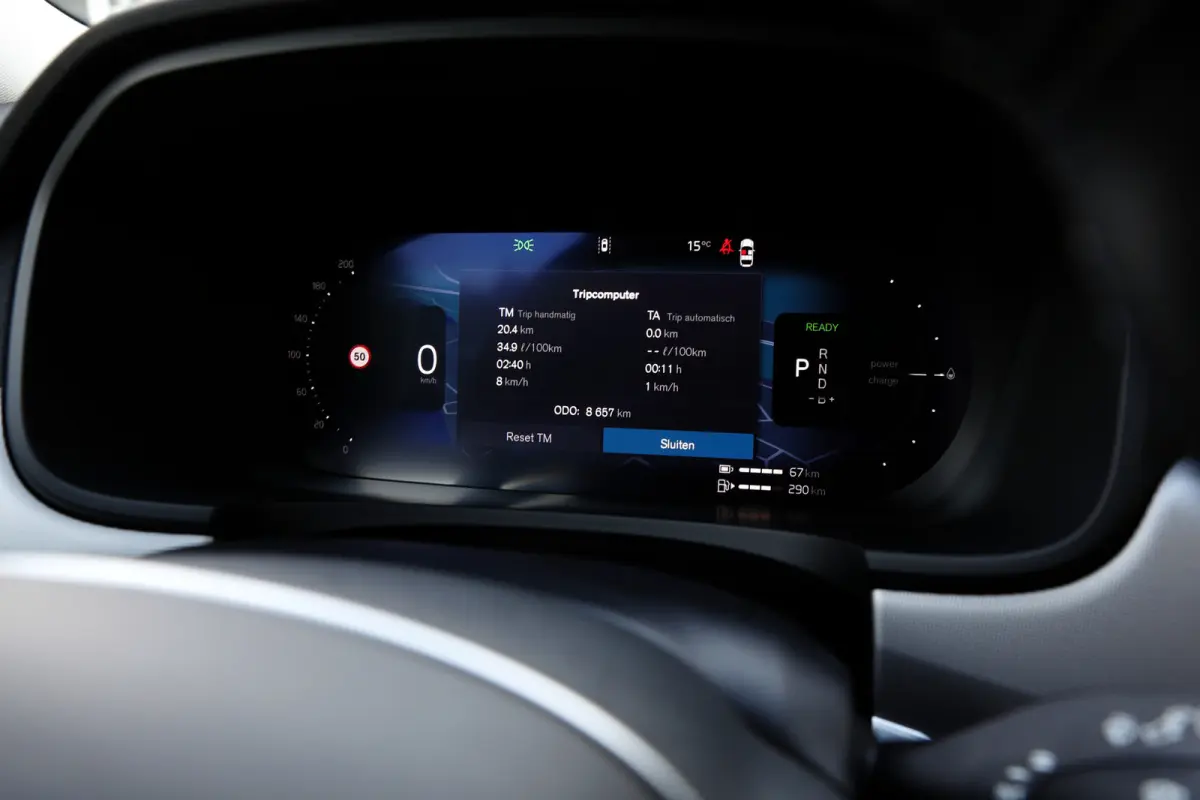 2.0 T6 Plug-in hybrid 350PK AWD Long Range*Bright Dusk Metallic!*Fabrieksgarantie*Elek. Trekhaak/Pilot ass./ACC/Stoelverw.V+A/Stuurwielverw./Leder/Dodehoek/Camera/Apple Carplay-Android/18 in