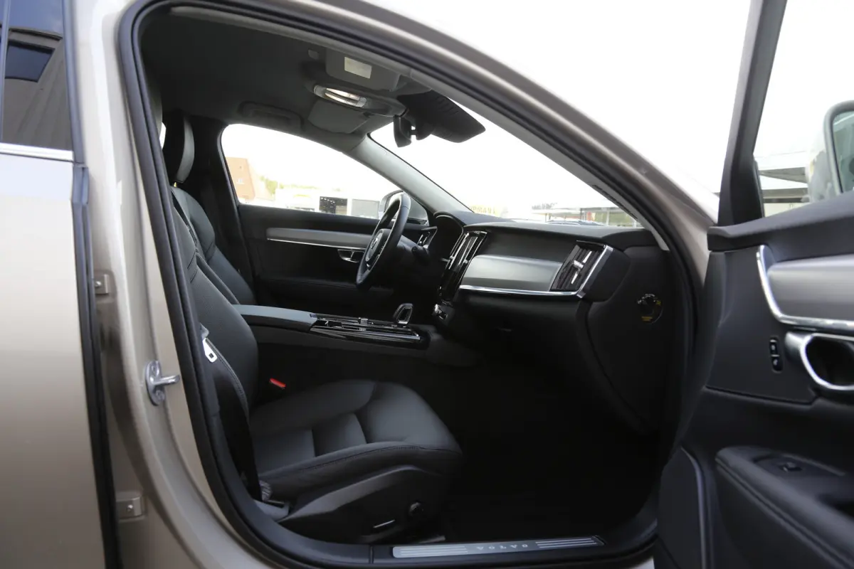 2.0 T6 Plug-in hybrid 350PK AWD Long Range*Bright Dusk Metallic!*Fabrieksgarantie*Elek. Trekhaak/Pilot ass./ACC/Stoelverw.V+A/Stuurwielverw./Leder/Dodehoek/Camera/Apple Carplay-Android/18 in